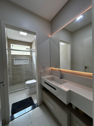 Casa com 3 Quartos à Venda, 250 m² em Morada De Laranjeiras - Serra
