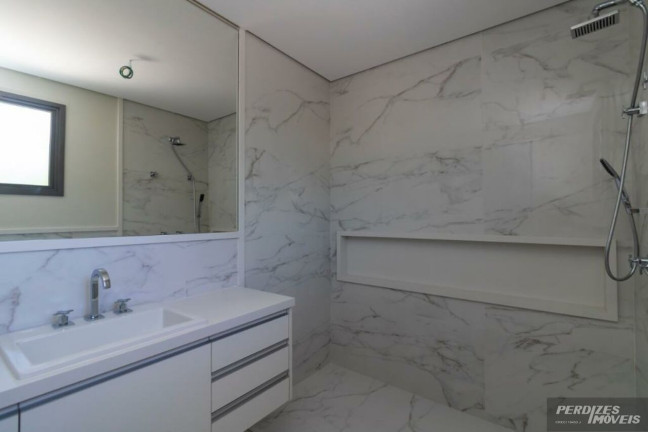 Imagem Casa com 4 Quartos à Venda ou Locação, 371 m² em Alto De Pinheiros - São Paulo Imagem Casa com 4 Quartos à Venda ou Locação, 371 m² em Alto De Pinheiros - São Paulo