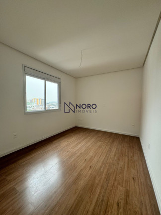 Imagem Apartamento com 3 Quartos à Venda, 126 m² em Camobi - Santa Maria Imagem Apartamento com 3 Quartos à Venda, 126 m² em Camobi - Santa Maria