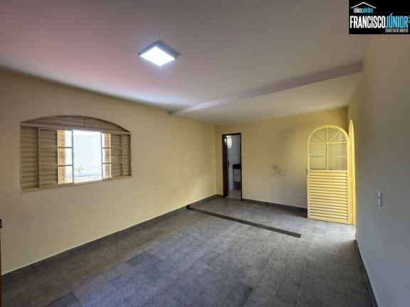 Imagem Casa com 4 Quartos à Venda, 403 m² em Setor Coimbra - Goiânia