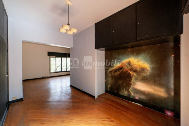 Imagem Casa com 5 Quartos à Venda, 400 m² em Pacaembu - São Paulo Imagem Casa com 5 Quartos à Venda, 400 m² em Pacaembu - São Paulo