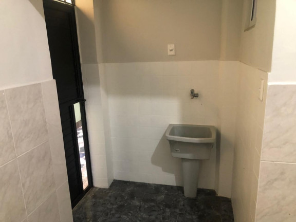 Imagem Apartamento com 2 Quartos à Venda,  em Bangu - Rio De Janeiro