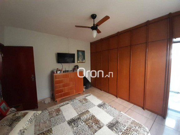 Imagem Casa com 4 Quartos à Venda, 186 m² em Setor Leste Universitário - Goiânia