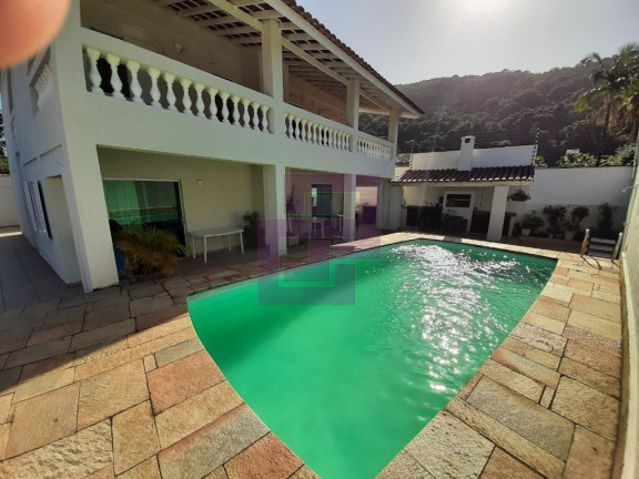 Sobrado com 4 Quartos à Venda, 350 m² em Guaiúba - Guarujá