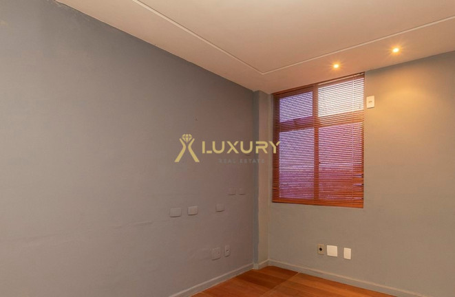 Imagem Imóvel com 3 Quartos à Venda, 206 m² em Buritis - Belo Horizonte