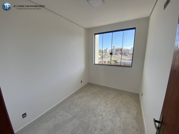 Imagem Casa com 3 Quartos à Venda, 126 m² em Bom Retiro - Ipatinga