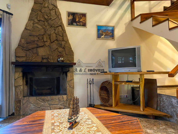 Imagem Casa com 3 Quartos à Venda, 124 m² em Nova Capivari - Campos Do Jordão Imagem Casa com 3 Quartos à Venda, 124 m² em Nova Capivari - Campos Do Jordão