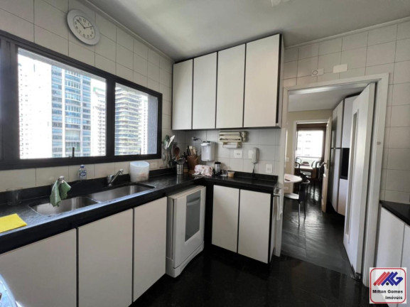 Imagem Apartamento com 3 Quartos à Venda, 220 m² em Itaim Bibi - São Paulo Imagem Apartamento com 3 Quartos à Venda, 220 m² em Itaim Bibi - São Paulo