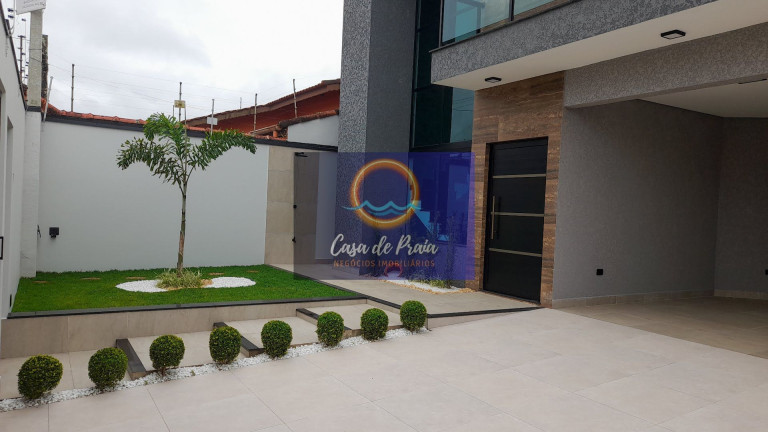 Imagem Sobrado com 4 Quartos à Venda, 210 m² em Estância São José - Peruíbe