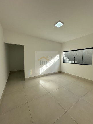 Imagem Casa com 3 Quartos à Venda, 175 m² em Jardim Buriti Sereno - Aparecida De Goiânia Imagem Casa com 3 Quartos à Venda, 175 m² em Jardim Buriti Sereno - Aparecida De Goiânia