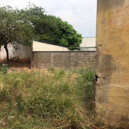 Imagem Terreno à Venda, 1.100 m² em Centro - Pirassununga