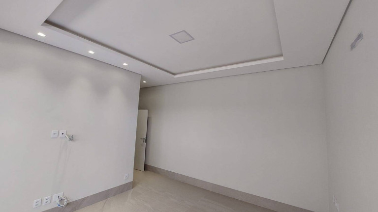 Imagem Casa com 3 Quartos à Venda, 477 m² em Condomínio Florais Itália - Cuiabá
