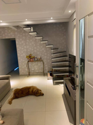 Imagem Casa com 3 Quartos à Venda, em Eldorado - Diadema Imagem Casa com 3 Quartos à Venda, em Eldorado - Diadema