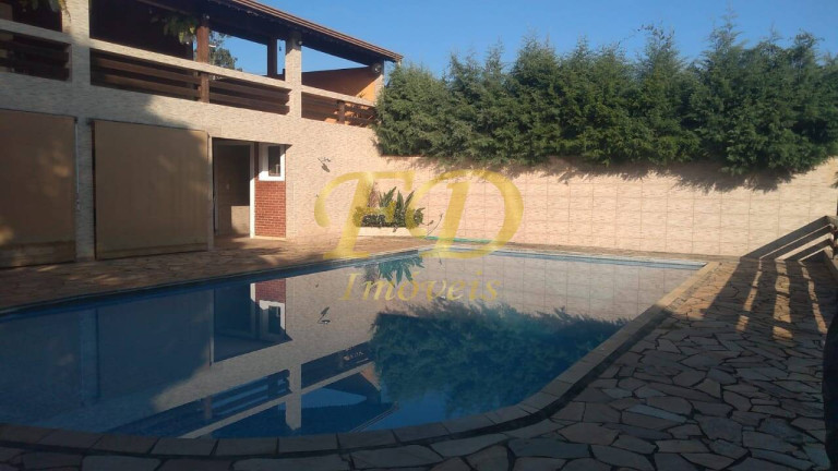 Chácara com 4 Quartos à Venda, 1.800 m² em Chácara Brasil - Atibaia