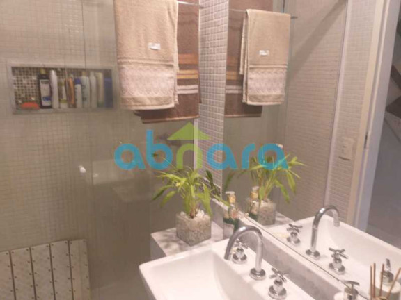 Imagem Apartamento com 2 Quartos à Venda, 70 m² em Copacabana - Rio De Janeiro