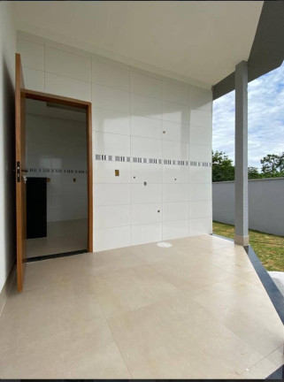 Imagem Casa com 2 Quartos à Venda, 146 m² em Goiânia
