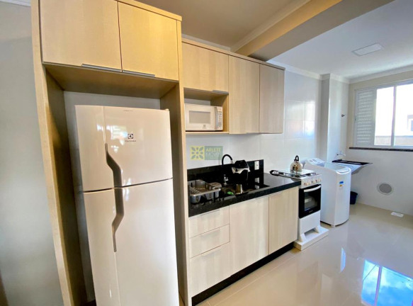 Apartamento com 2 Quartos para Alugar ou Temporada, 73 m² em Centro - Bombinhas