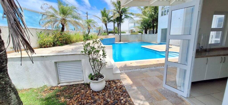 Imagem Casa com 7 Quartos à Venda, 823 m² em Bougainville Residencial I - Peruíbe Imagem Casa com 7 Quartos à Venda, 823 m² em Bougainville Residencial I - Peruíbe