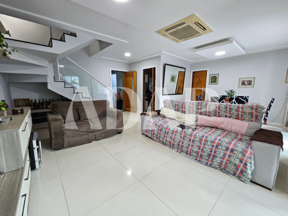 Imagem Casa com 4 Quartos à Venda, 256 m² em Vargem Pequena - Rio De Janeiro Imagem Casa com 4 Quartos à Venda, 256 m² em Vargem Pequena - Rio De Janeiro