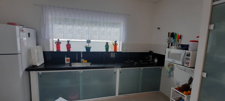 Imagem Casa com 3 Quartos à Venda, 200 m² em Cocanha - Caraguatatuba