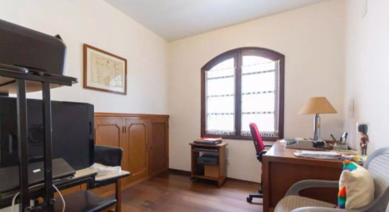 Imagem Casa com 4 Quartos à Venda, 400 m² em Jardim Leonor - São Paulo Imagem Casa com 4 Quartos à Venda, 400 m² em Jardim Leonor - São Paulo
