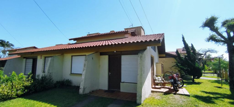 Imagem Casa com 2 Quartos à Venda,  em Capão Novo - Capao Da Canoa