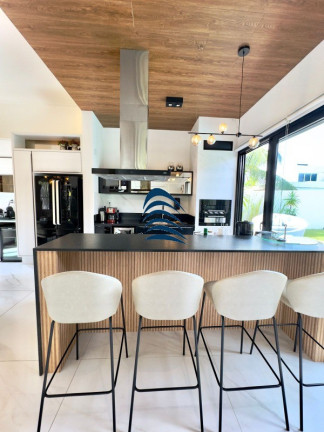 Imagem Casa com 3 Quartos à Venda, 235 m² em Alphaville Litoral Norte 1 - Camaçari