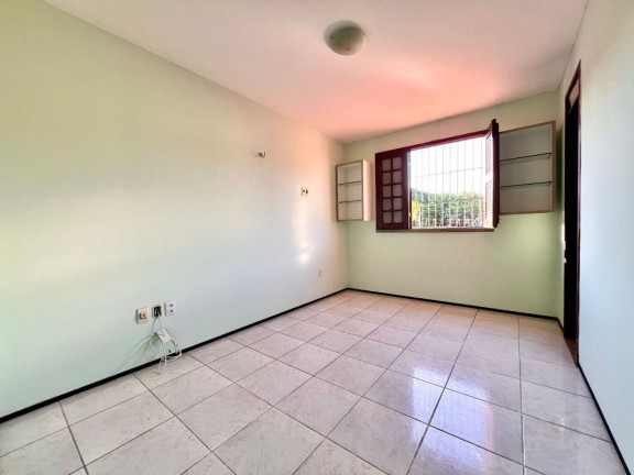 Imagem Casa com 4 Quartos à Venda, 180 m² em Sapiranga - Fortaleza