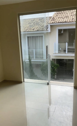 Imagem Casa com 2 Quartos à Venda, 65 m² em Pontinha - Araruama