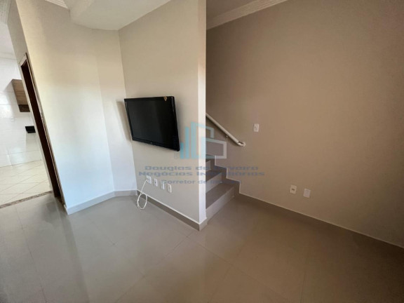Imagem Casa com 2 Quartos à Venda, 50 m² em Guilhermina - Praia Grande Imagem Casa com 2 Quartos à Venda, 50 m² em Guilhermina - Praia Grande