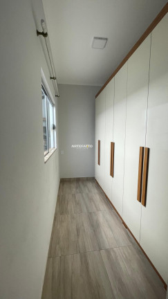 Imagem Casa com 2 Quartos à Venda, 94 m²