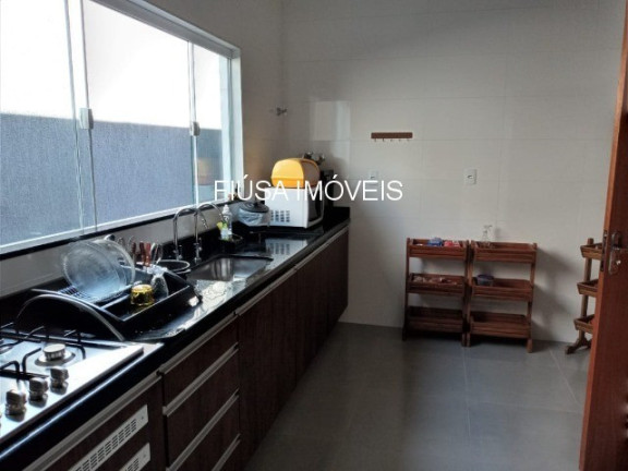 Imagem Casa com 3 Quartos à Venda, em Avenida Prefeito Newton Reis - Jardinópolis Imagem Casa com 3 Quartos à Venda, em Avenida Prefeito Newton Reis - Jardinópolis
