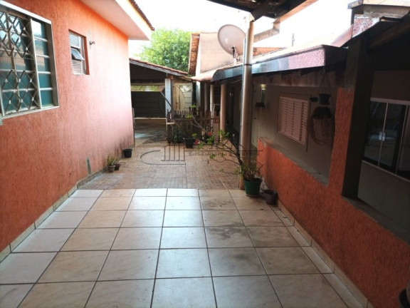 Imagem Casa com 4 Quartos à Venda, 258 m² em Jd. Santa Luzia - Luís Antônio