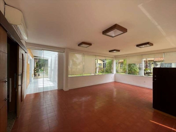 Imagem Casa com 4 Quartos à Venda, 800 m² em Vila Santo Antônio - Cotia Imagem Casa com 4 Quartos à Venda, 800 m² em Vila Santo Antônio - Cotia