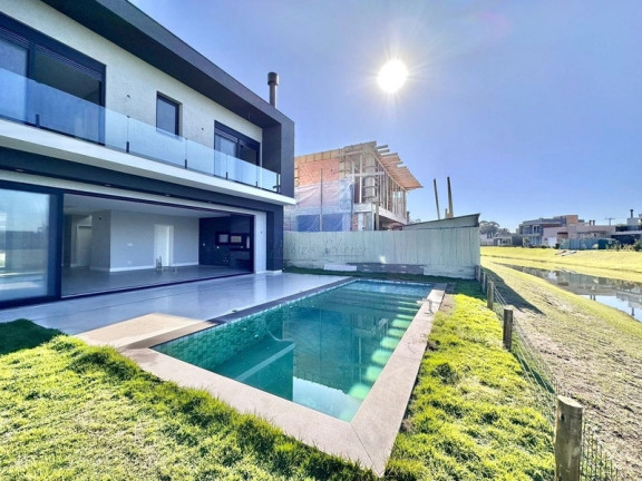 Imagem Casa com 4 Quartos à Venda, 280 m² em Parque Antartica - Capão Da Canoa Imagem Casa com 4 Quartos à Venda, 280 m² em Parque Antartica - Capão Da Canoa