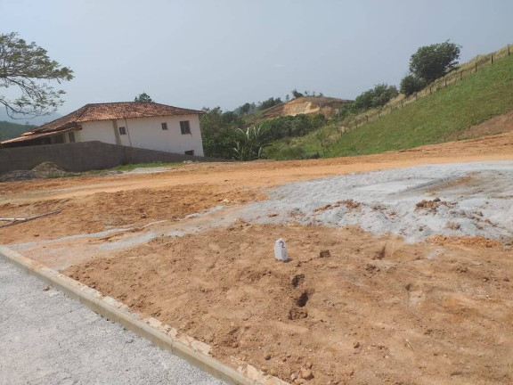 Imagem Terreno à Venda, 360 m² em Rio Bonito Imagem Terreno à Venda, 360 m² em Rio Bonito
