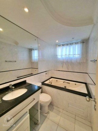 Imagem Apartamento com 3 Quartos à Venda, 126 m² em Centro - Balneário Camboriú Imagem Apartamento com 3 Quartos à Venda, 126 m² em Centro - Balneário Camboriú