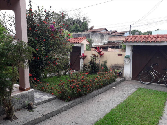 Imagem Casa com 6 Quartos à Venda, 450 m² em Fazendinha - Araruama Imagem Casa com 6 Quartos à Venda, 450 m² em Fazendinha - Araruama