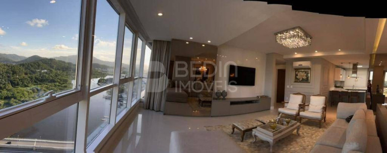 Imagem Apartamento com 3 Quartos à Venda, 190 m² em Centro - Balneário Camboriú Imagem Apartamento com 3 Quartos à Venda, 190 m² em Centro - Balneário Camboriú