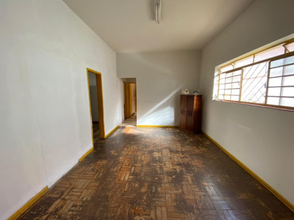 Imagem Casa com 2 Quartos à Venda, 351 m² em Centro - Taubaté
