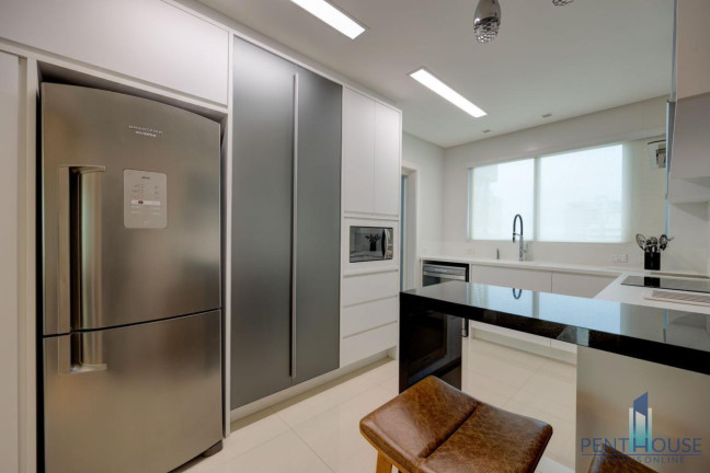Imagem Apartamento com 4 Quartos à Venda, 180 m² em Centro - Balneário Camboriú Imagem Apartamento com 4 Quartos à Venda, 180 m² em Centro - Balneário Camboriú
