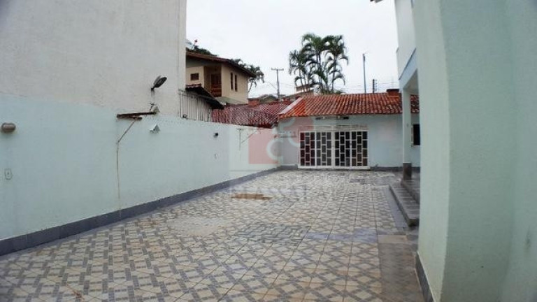 Imagem Casa com 4 Quartos à Venda, 350 m² em Nonoai - Porto Alegre Imagem Casa com 4 Quartos à Venda, 350 m² em Nonoai - Porto Alegre