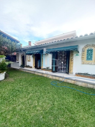 Imagem Casa com 6 Quartos à Venda, 400 m² em Flórida - Praia Grande Imagem Casa com 6 Quartos à Venda, 400 m² em Flórida - Praia Grande