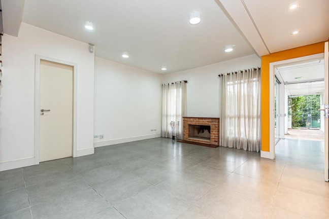 Imagem Casa com 3 Quartos à Venda, 236 m² em Santa Quitéria - Curitiba