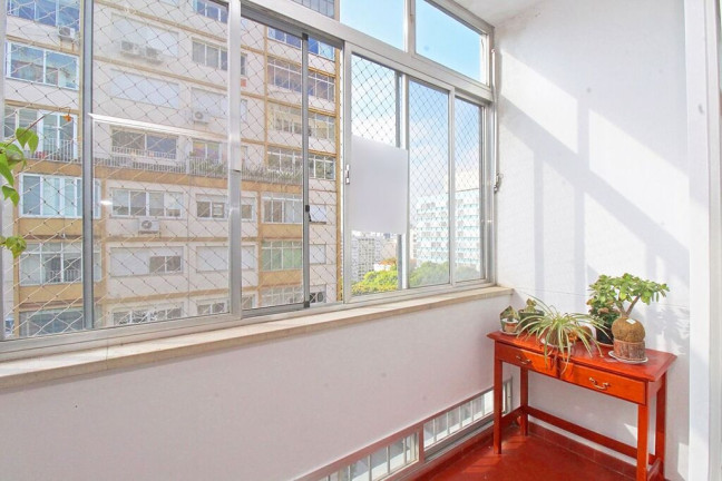 Imagem Apartamento com 3 Quartos à Venda, 140 m² em Centro Histórico - Porto Alegre
