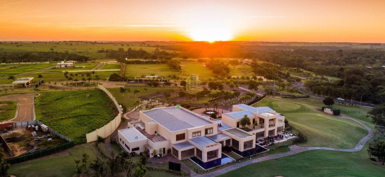 Imagem Casa com 3 Quartos à Venda, 240 m² em Quinta Do Golfe Jardins - São José Do Rio Preto Imagem Casa com 3 Quartos à Venda, 240 m² em Quinta Do Golfe Jardins - São José Do Rio Preto