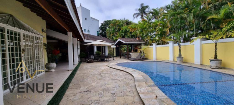 Sobrado com 4 Quartos à Venda, 620 m² em Arujá  - Arujá