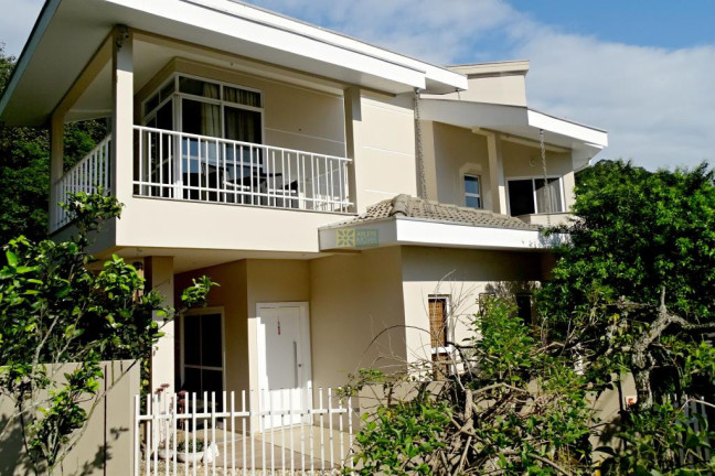 Imagem Casa com 5 Quartos à Venda, 400 m² em Centro - Porto Belo Imagem Casa com 5 Quartos à Venda, 400 m² em Centro - Porto Belo