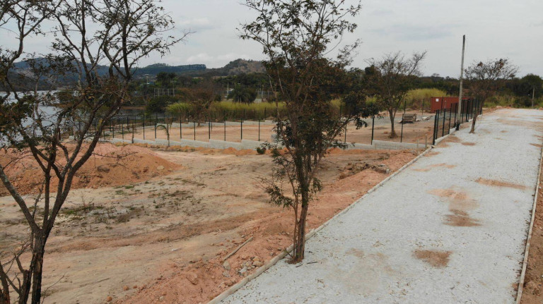 Imagem Terreno à Venda, 1.950 m² em Barragem Benfica - Itaúna Imagem Terreno à Venda, 1.950 m² em Barragem Benfica - Itaúna