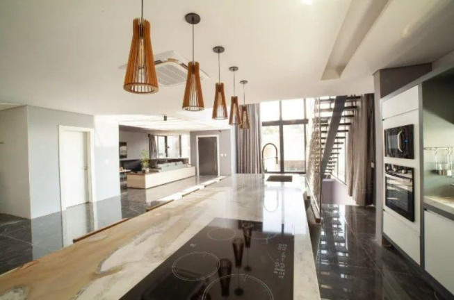 Imagem Casa com 4 Quartos à Venda, 615 m² em Campo Comprido - Curitiba Imagem Casa com 4 Quartos à Venda, 615 m² em Campo Comprido - Curitiba